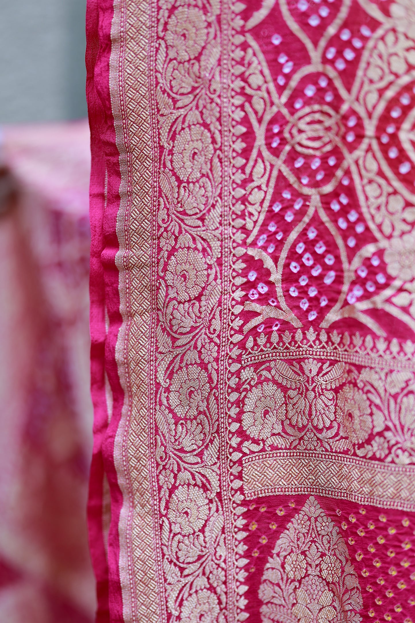 Pink Crep Georgette Handloom Bandhani Dupatta