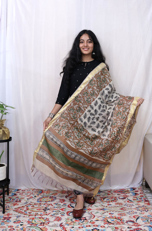 Hand-made block print dupatta