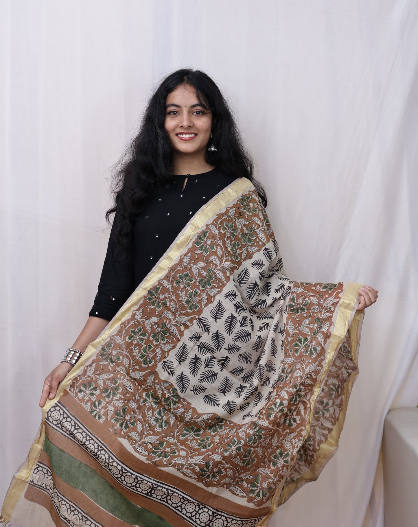 Hand-made block print dupatta