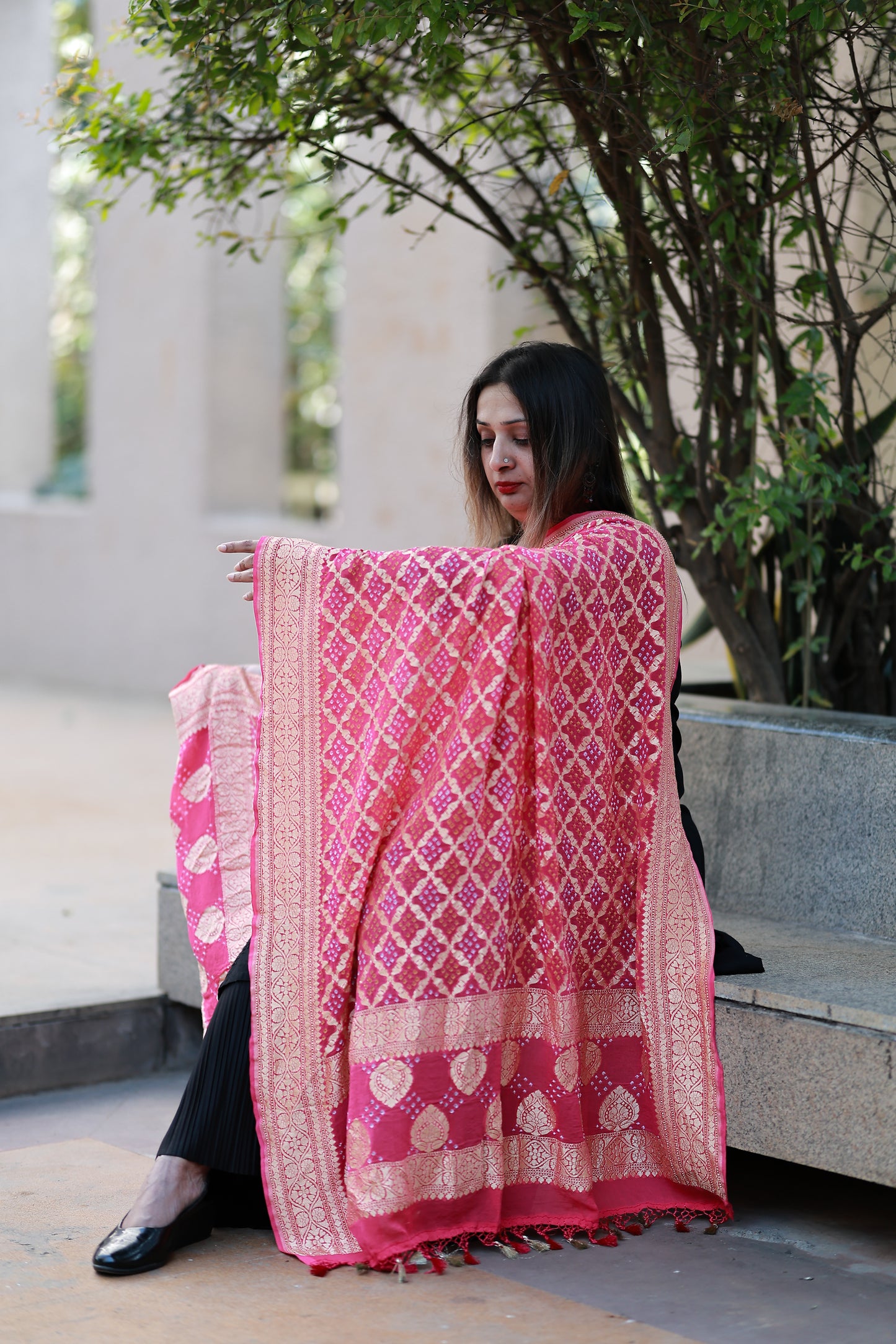 Pink Crep Georgette Banarasi Bandhani Dupatta