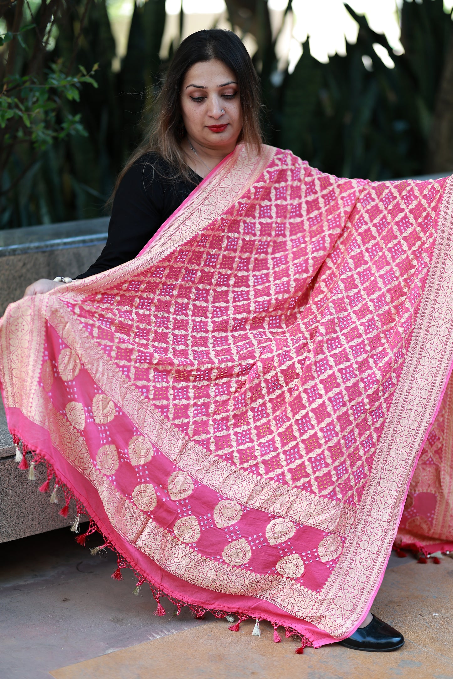 Pink Crep Georgette Banarasi Bandhani Dupatta