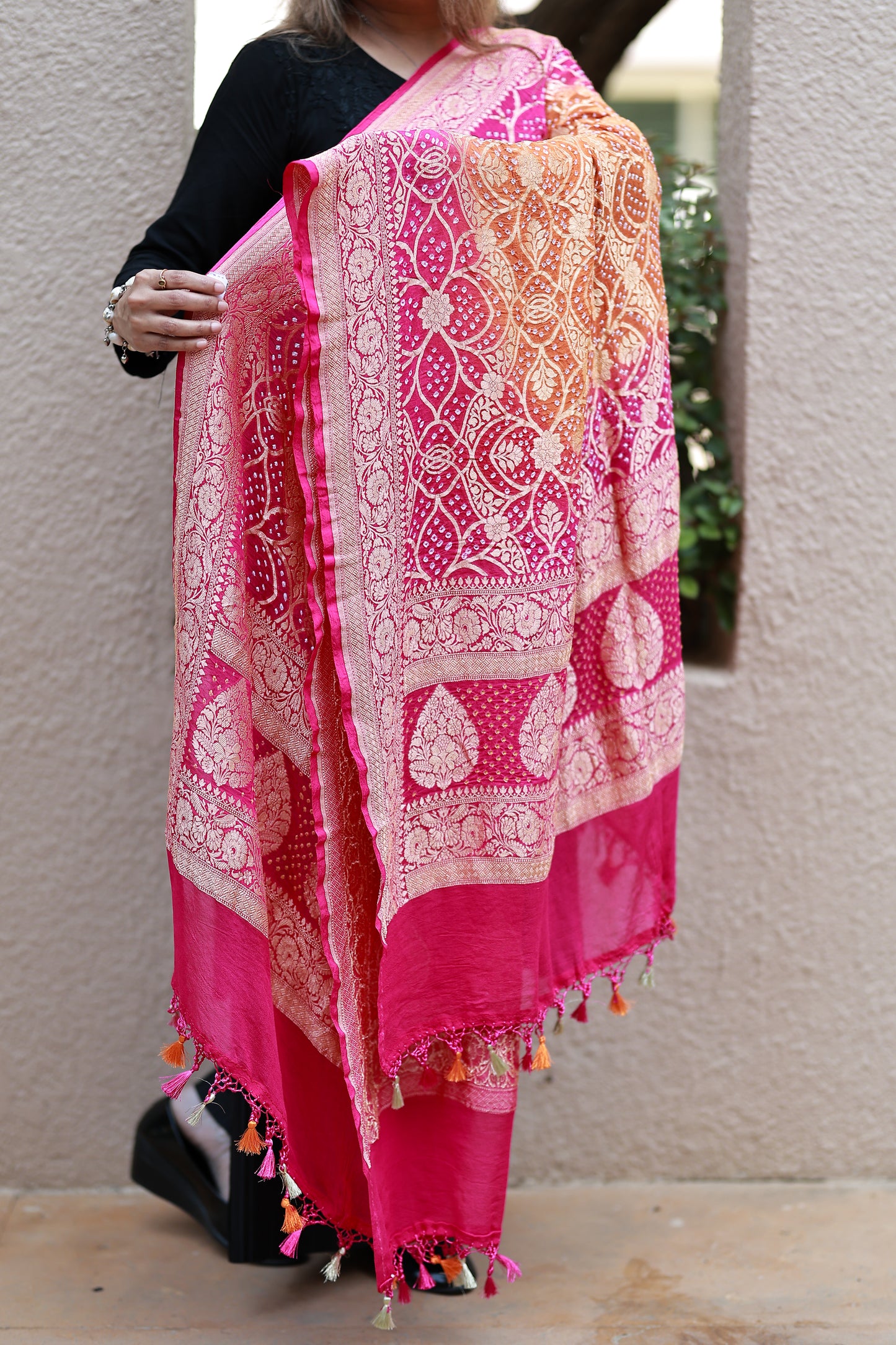 Pink Crep Georgette Handloom Bandhani Dupatta