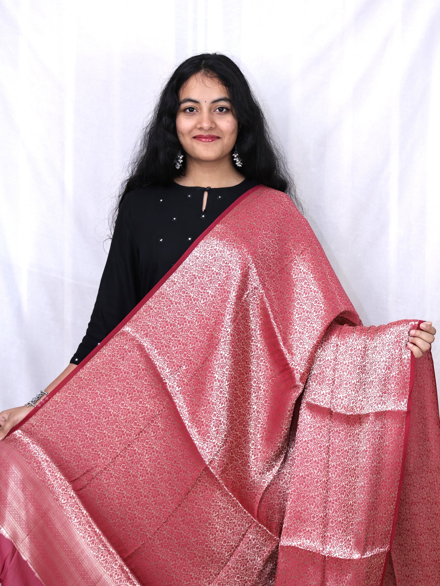 Red Banarasi Puna Silk Buti Jal Dupatta