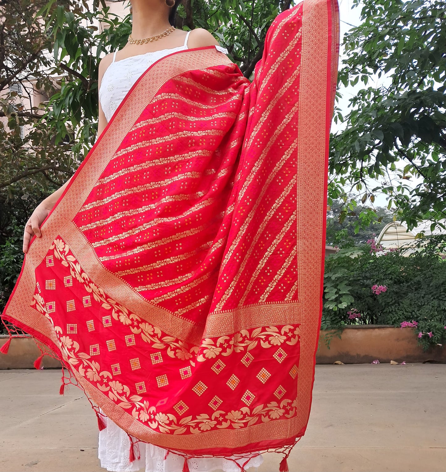 Red Bandhani Banarasi Dupatta